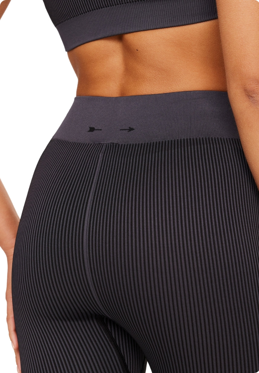 Ribbed Seamless 25in Midi Pant