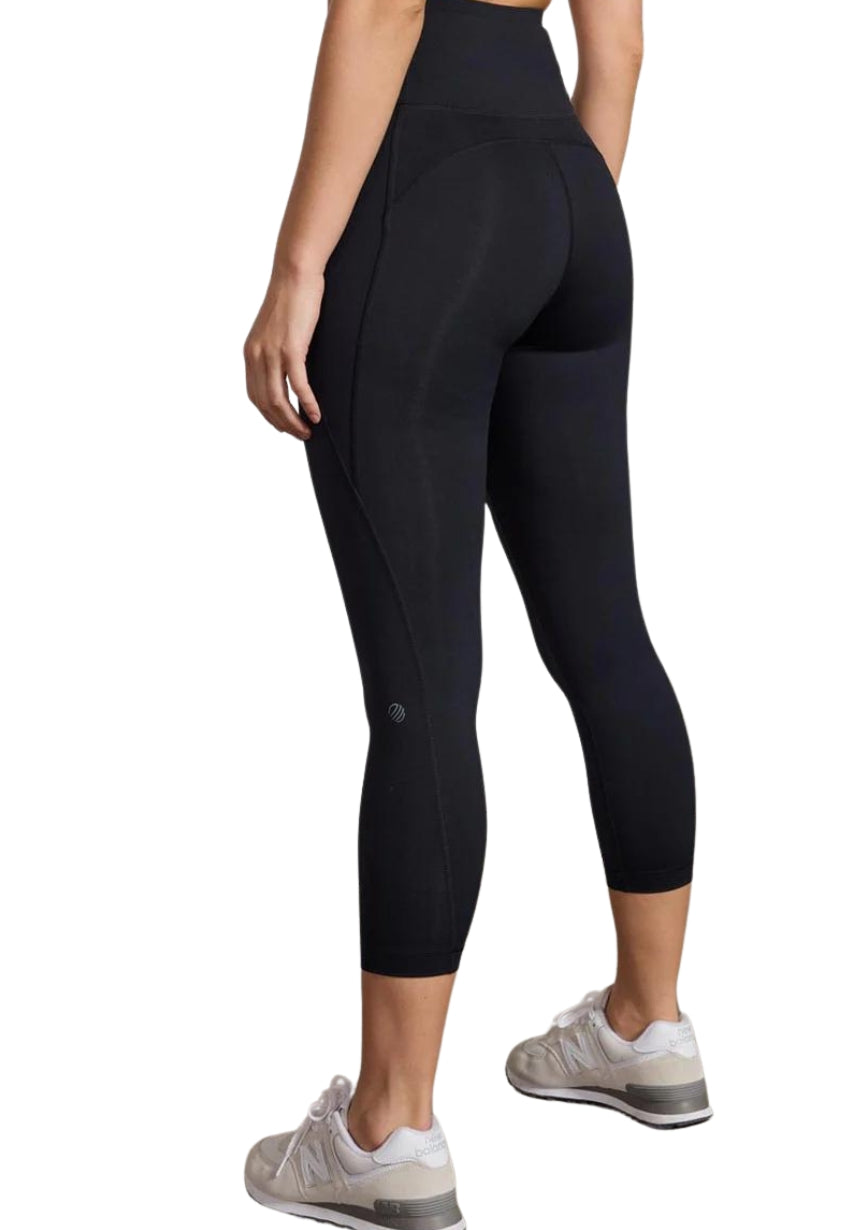 Vital High-Rise Side pocket Legging